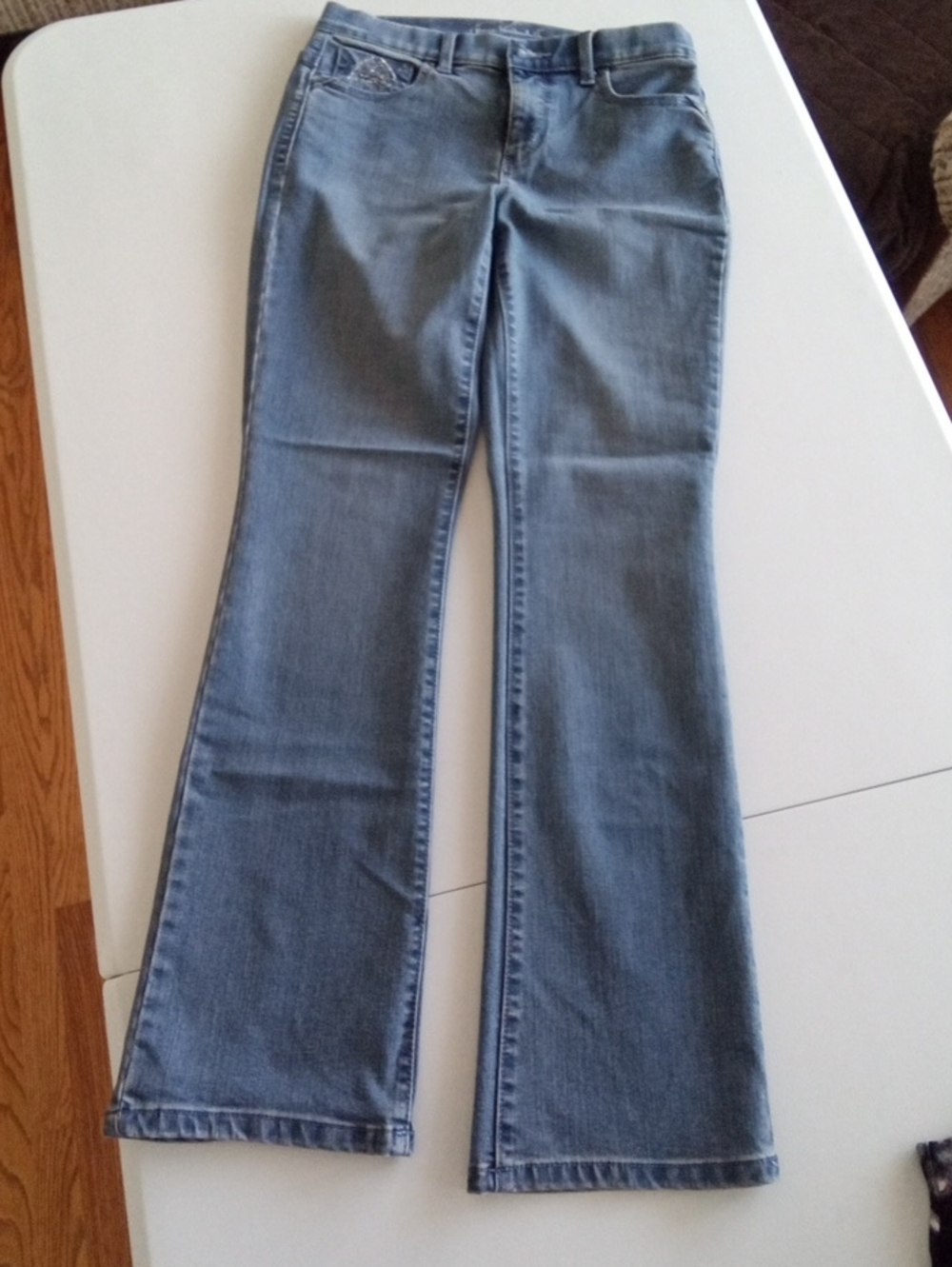 Gloria Vanderbilt Light Blue Boot Cut Jeans with Embellished Pocket